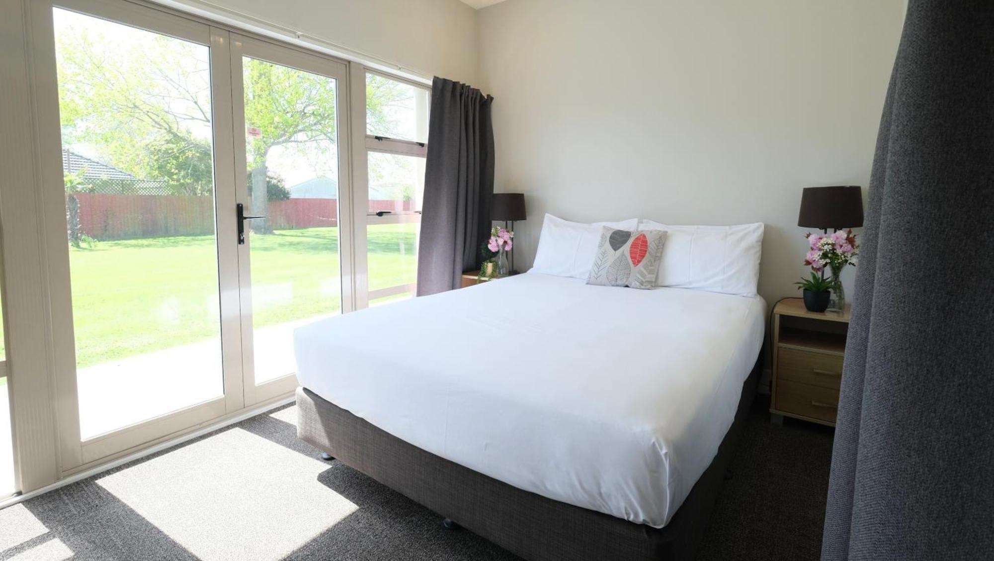 The Garden Hotel Christchurch Exterior foto